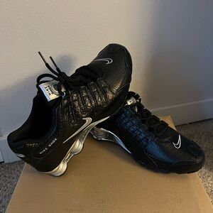 Nike Black Shox